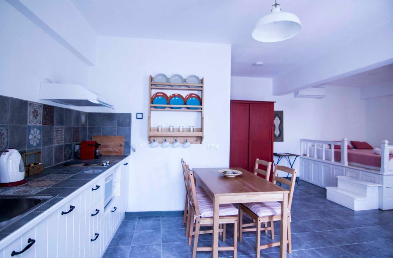 Aegli Apartments Сими Екстериор снимка